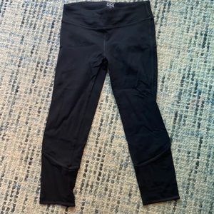 Black Capri Athleta Girls Leggings